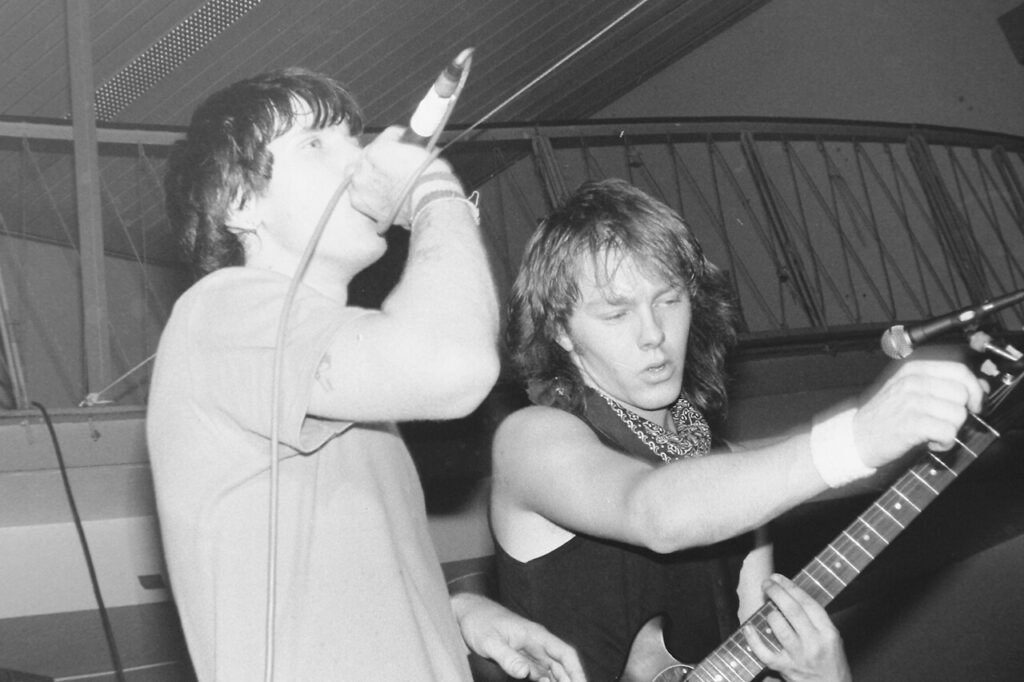 instigators-andy-guitarrist-action